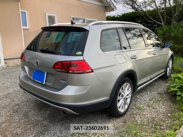 VolksWagen GOLF ALLTRACK 2016-03 8884612-5