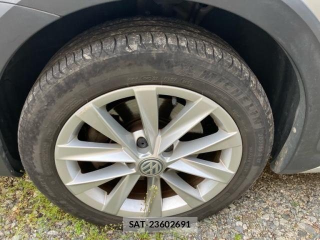 VolksWagen GOLF ALLTRACK 2016-03 8884612-7