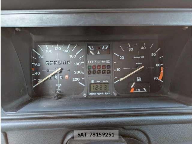 VolksWagen GOLF 1990-11 1555383-12