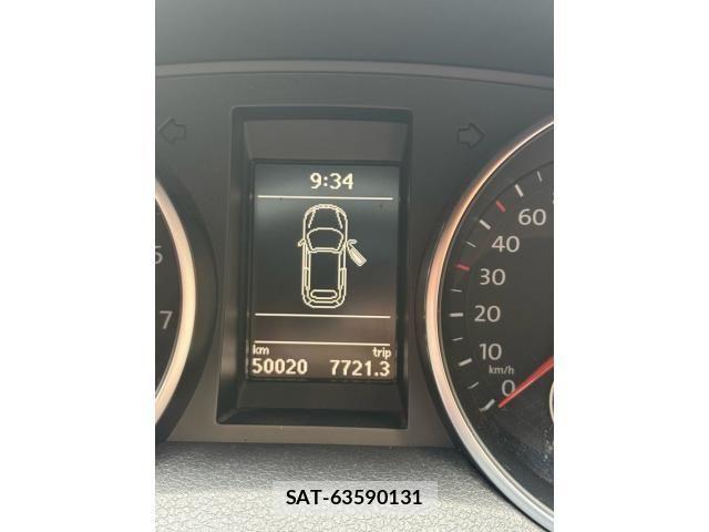 VolksWagen GOLF 2012-12 8232400-7