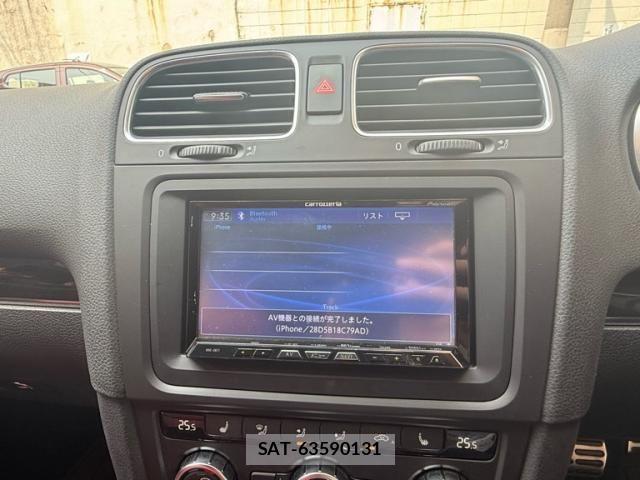 VolksWagen GOLF 2012-12 8232400-12