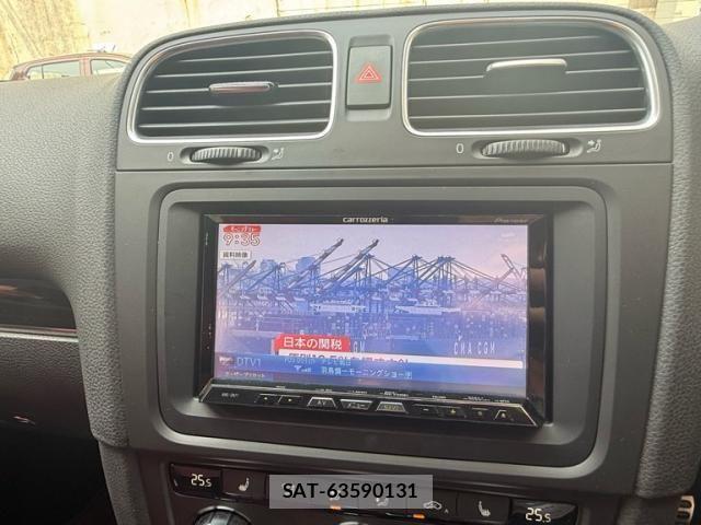 VolksWagen GOLF 2012-12 8232400-13