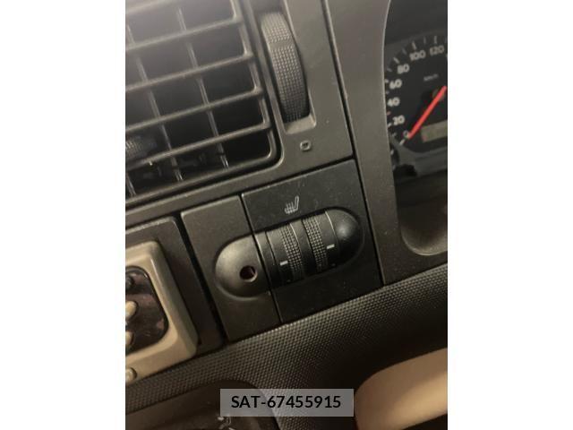 VolksWagen GOLF 2000-08 8415830-24