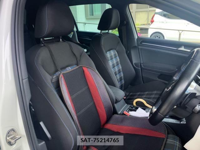 VolksWagen GOLF GTE 2016-02 7964385-7