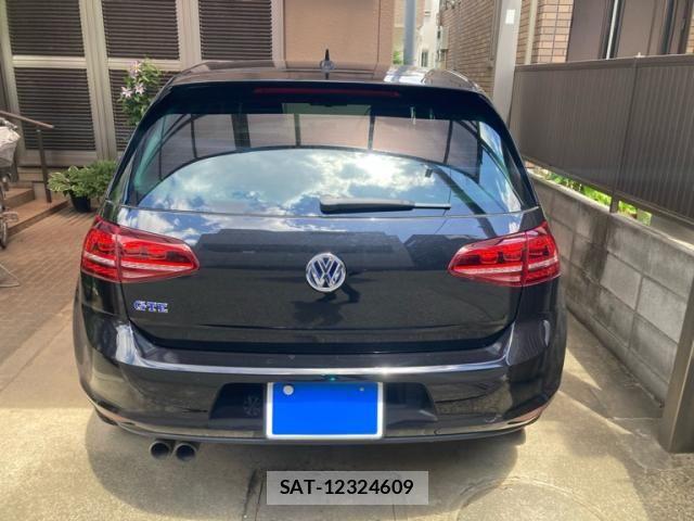 VolksWagen GOLF GTE 2015-08 8147004-2