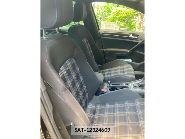 VolksWagen GOLF GTE 2015-08 8147004-7