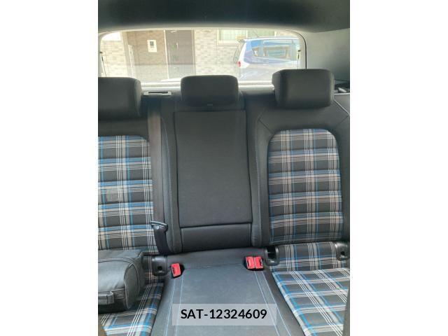 VolksWagen GOLF GTE 2015-08 8147004-8