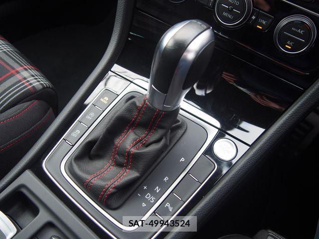 VolksWagen GOLF GTI 2018-08 780624-12