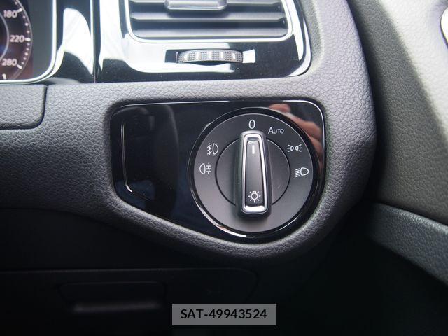 VolksWagen GOLF GTI 2018-08 780624-13