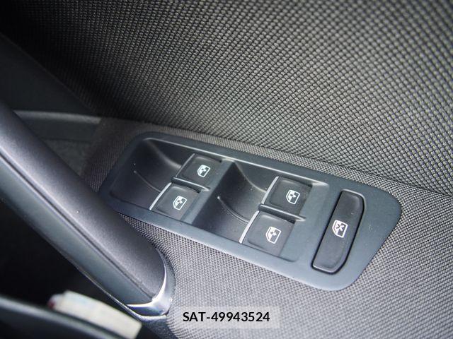 VolksWagen GOLF GTI 2018-08 780624-14