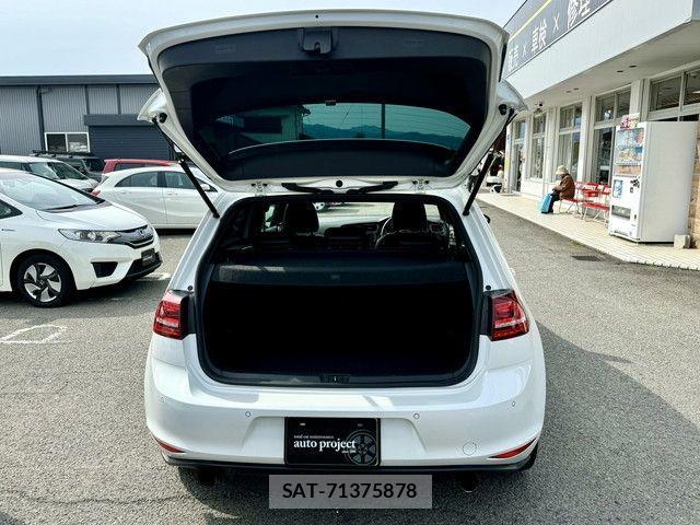 VolksWagen GOLF GTI 2015-02 864380-11