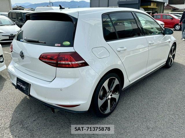 VolksWagen GOLF GTI 2015-02 864380-15
