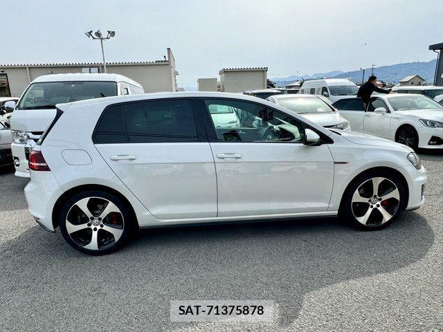 VolksWagen GOLF GTI 2015-02 864380-16