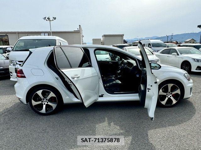VolksWagen GOLF GTI 2015-02 864380-17