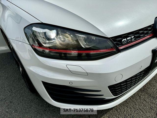 VolksWagen GOLF GTI 2015-02 864380-20