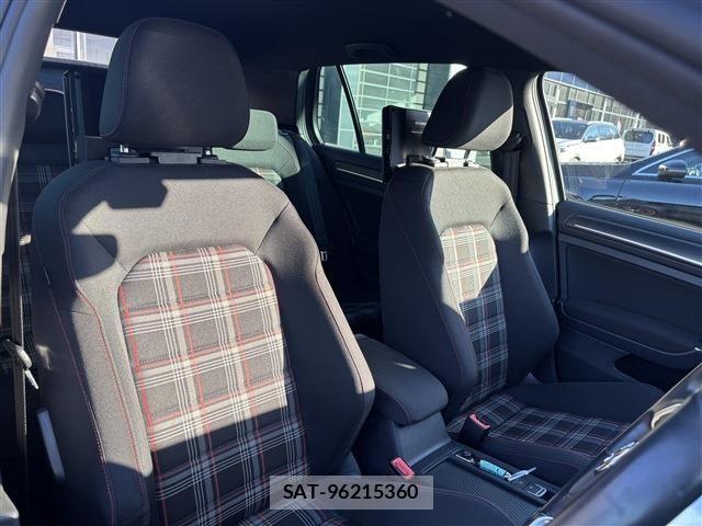 VolksWagen GOLF GTI 2018-11 1000170-10