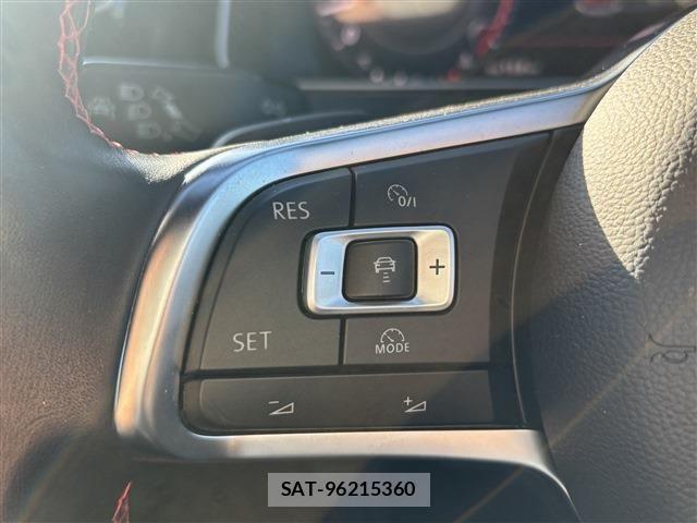 VolksWagen GOLF GTI 2018-11 1000170-18