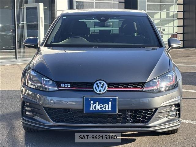 VolksWagen GOLF GTI 2018-11 1000170-1
