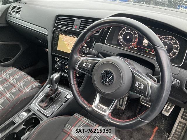 VolksWagen GOLF GTI 2018-11 1000170-24