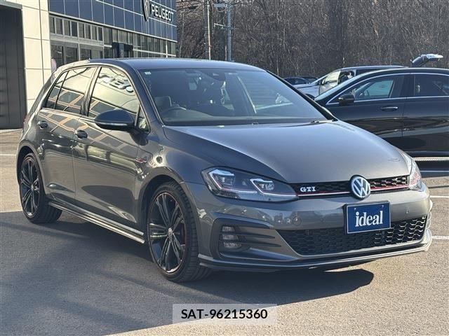 VolksWagen GOLF GTI 2018-11 1000170-2