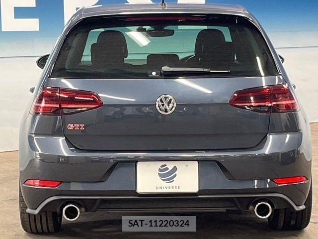 VolksWagen GOLF GTI 2019-08 1226314-15