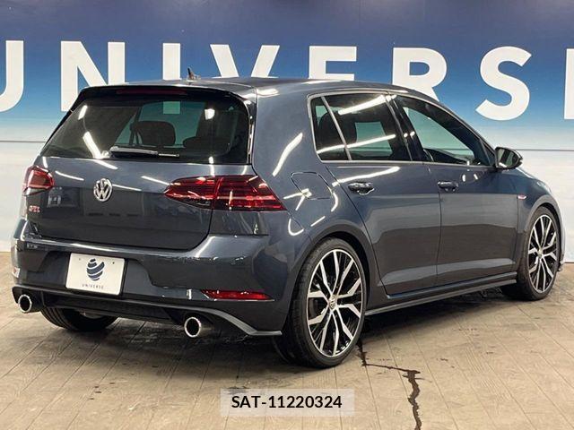 VolksWagen GOLF GTI 2019-08 1226314-17
