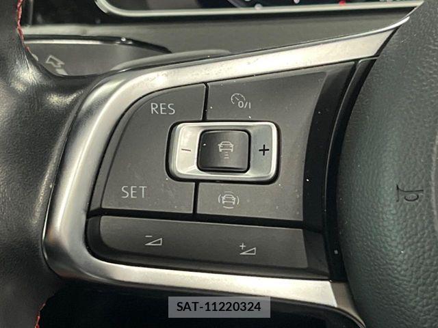 VolksWagen GOLF GTI 2019-08 1226314-5