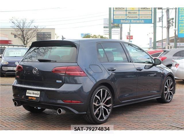 VolksWagen GOLF GTI 2019-03 2011132-2