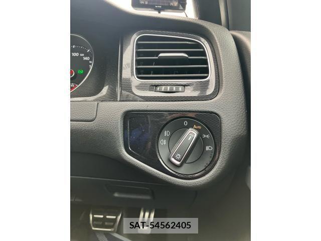 VolksWagen GOLF GTI 2017-03 2402621-18