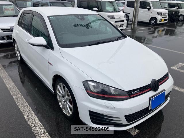 VolksWagen GOLF GTI 2017-03 2402621-1