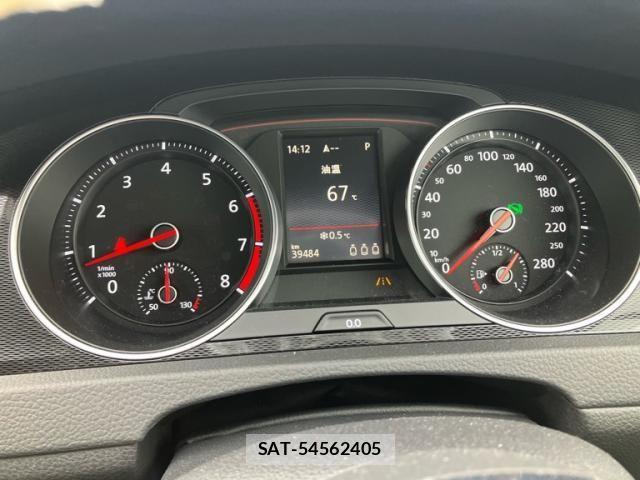 VolksWagen GOLF GTI 2017-03 2402621-19