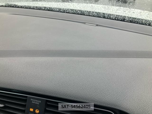 VolksWagen GOLF GTI 2017-03 2402621-20