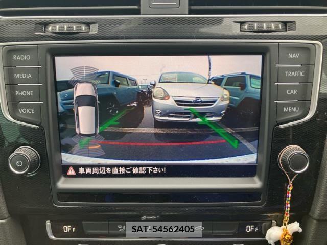 VolksWagen GOLF GTI 2017-03 2402621-23