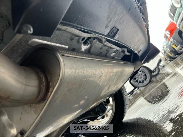 VolksWagen GOLF GTI 2017-03 2402621-7