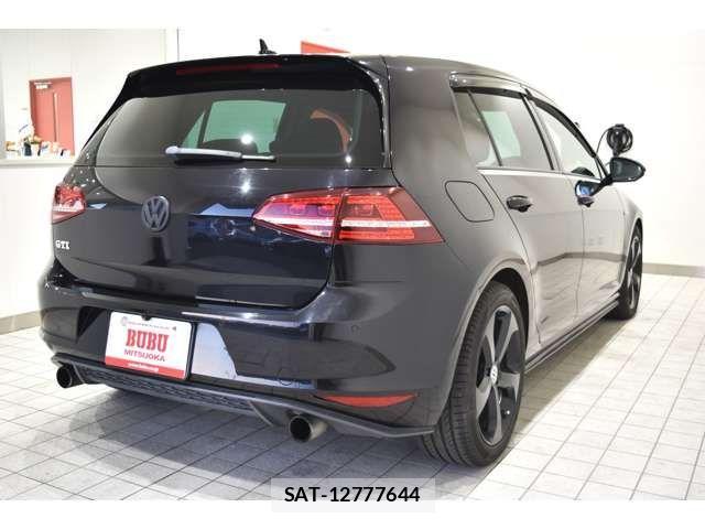 VolksWagen GOLF GTI 2014-01 4141242-18