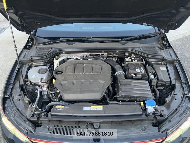 VolksWagen GOLF GTI 2022-08 6023084-14