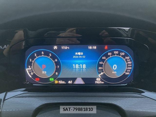 VolksWagen GOLF GTI 2022-08 6023084-6