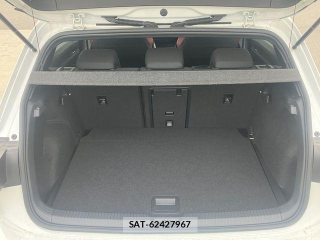 VolksWagen GOLF GTI 2023-02 6266376-14