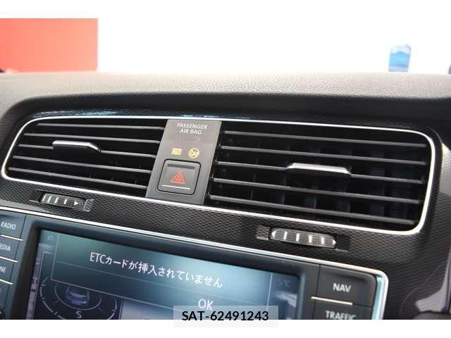 VolksWagen GOLF GTI 2015-04 6615691-11