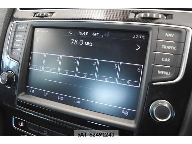 VolksWagen GOLF GTI 2015-04 6615691-14