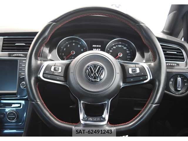 VolksWagen GOLF GTI 2015-04 6615691-6