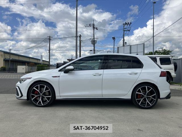 VolksWagen GOLF GTI 2022-12 6678774-4