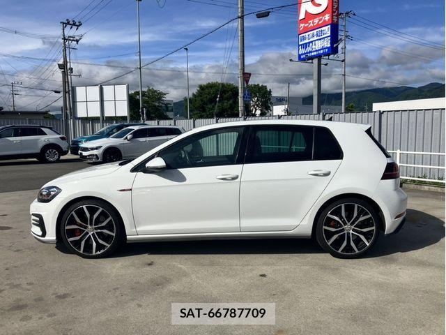 VolksWagen GOLF GTI 2020-07 7061372-4