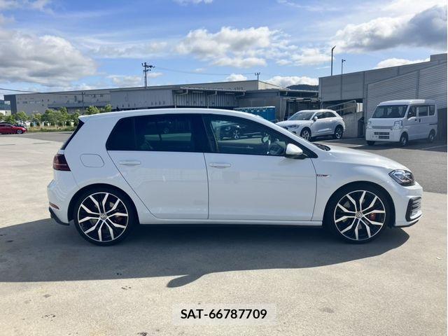 VolksWagen GOLF GTI 2020-07 7061372-5