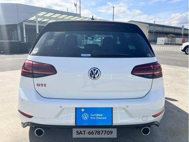 VolksWagen GOLF GTI 2020-07 7061372-6