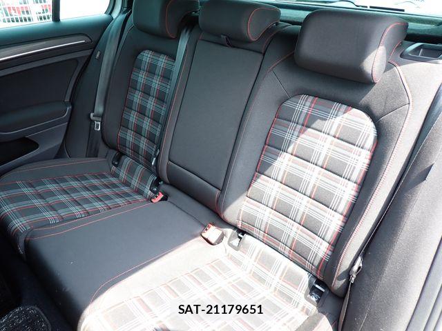 VolksWagen GOLF GTI 2018-08 7061373-23