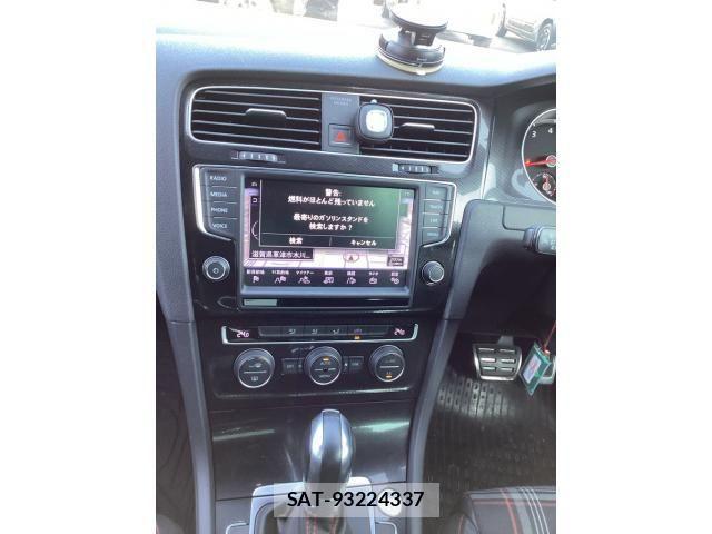VolksWagen GOLF GTI 2014-10 7331185-9