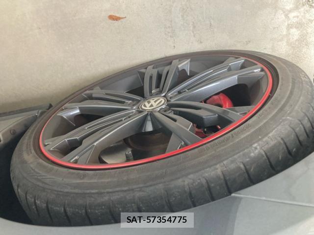 VolksWagen GOLF GTI 2018-08 7331184-2