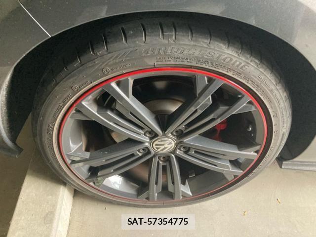 VolksWagen GOLF GTI 2018-08 7331184-5