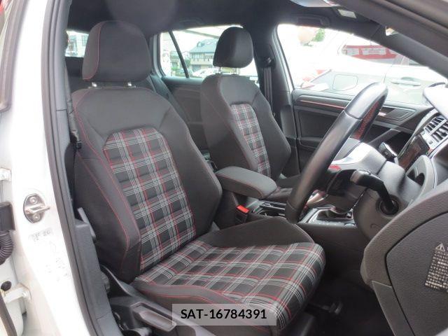 VolksWagen GOLF GTI 2018-09 7331183-5